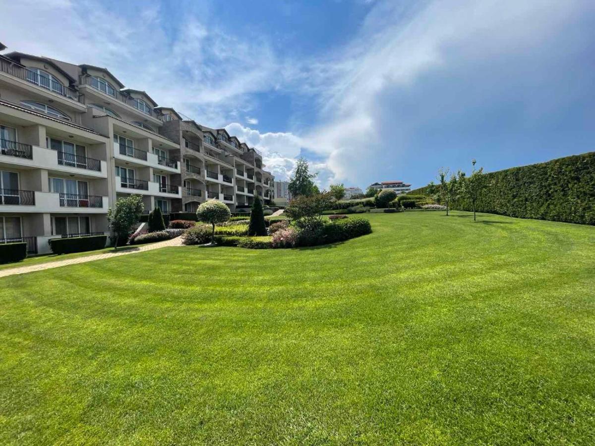 Provence Deluxe Apartment In Atia Resort Chernomorets Exterior photo